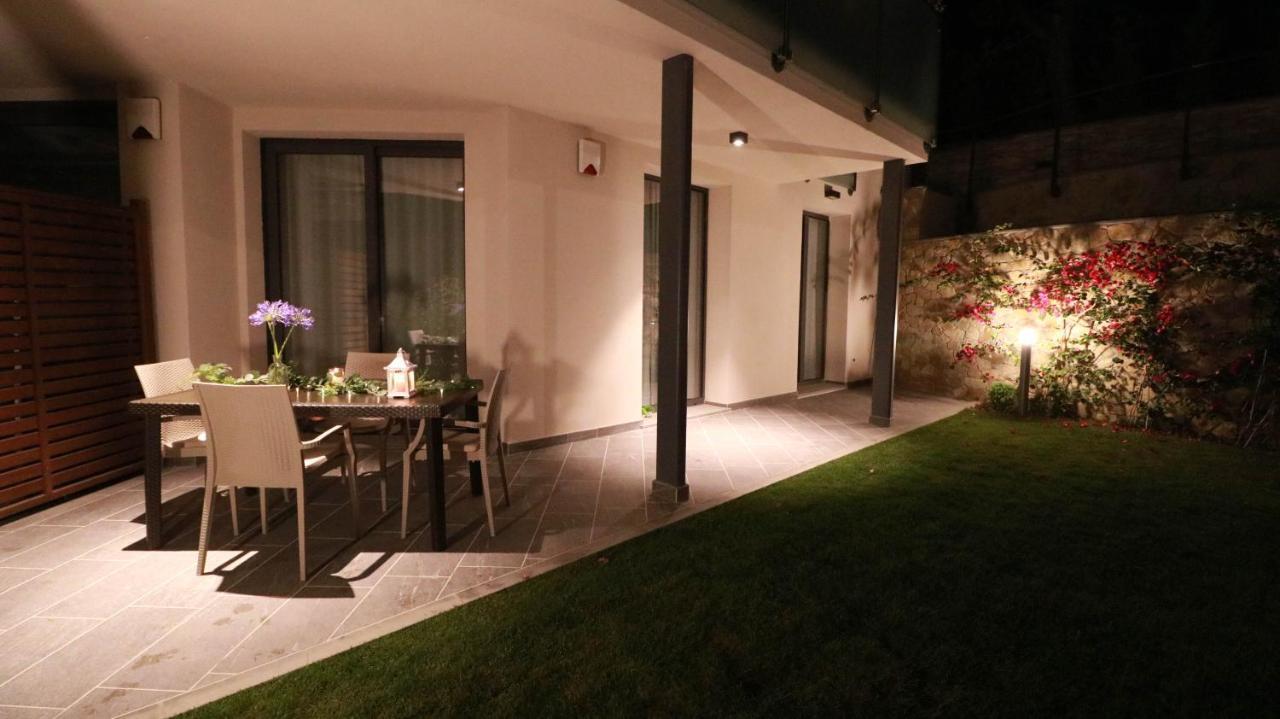 H11 Luxury 9A - Porto - Piscina - Jacuzzi Appartement Santo Stefano al Mare Buitenkant foto