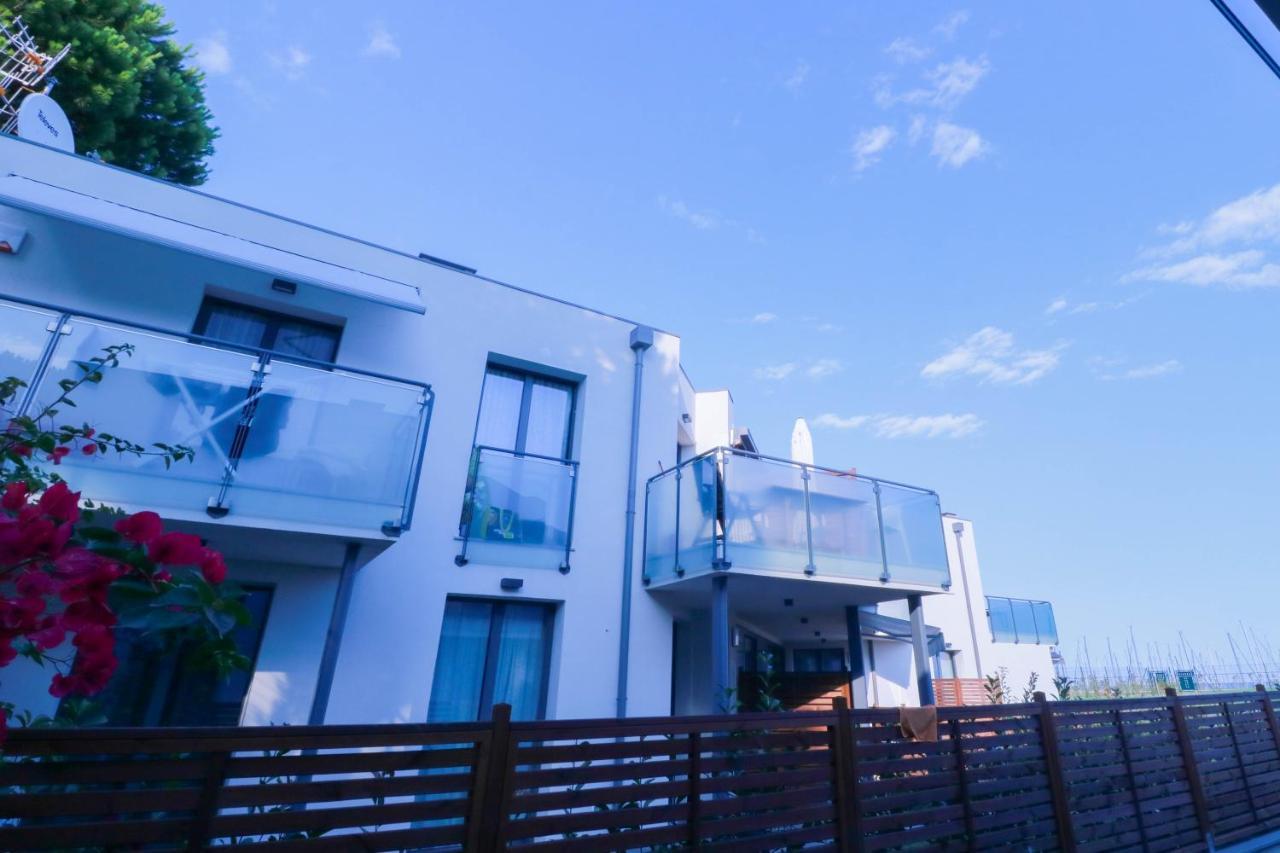 H11 Luxury 9A - Porto - Piscina - Jacuzzi Appartement Santo Stefano al Mare Buitenkant foto